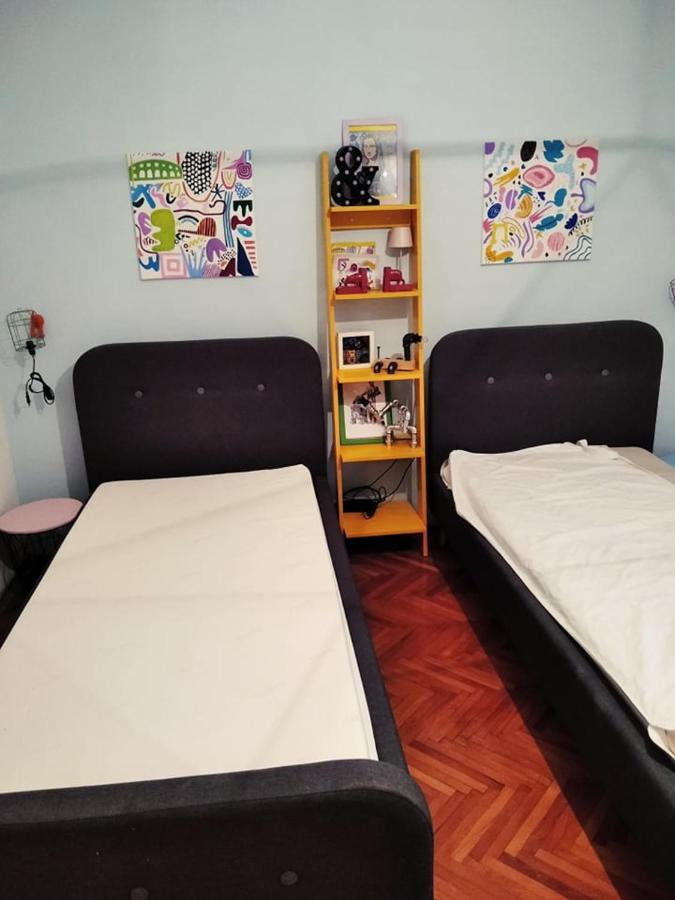 Mystra Apartment Pula Bagian luar foto
